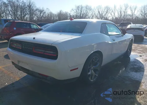 2015 Dodge Challenger Sxt z USA, uszkodzony, nr VIN 2C3CDZAG1FH733426